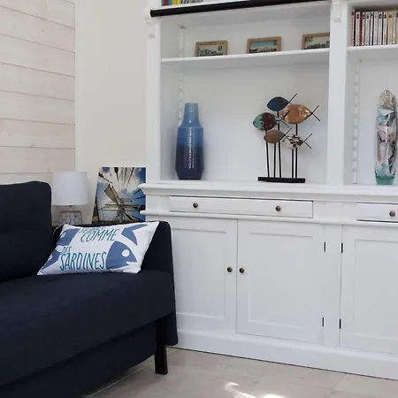 Josephine Saint Gilles Croix De Vie * Les Bussolleries